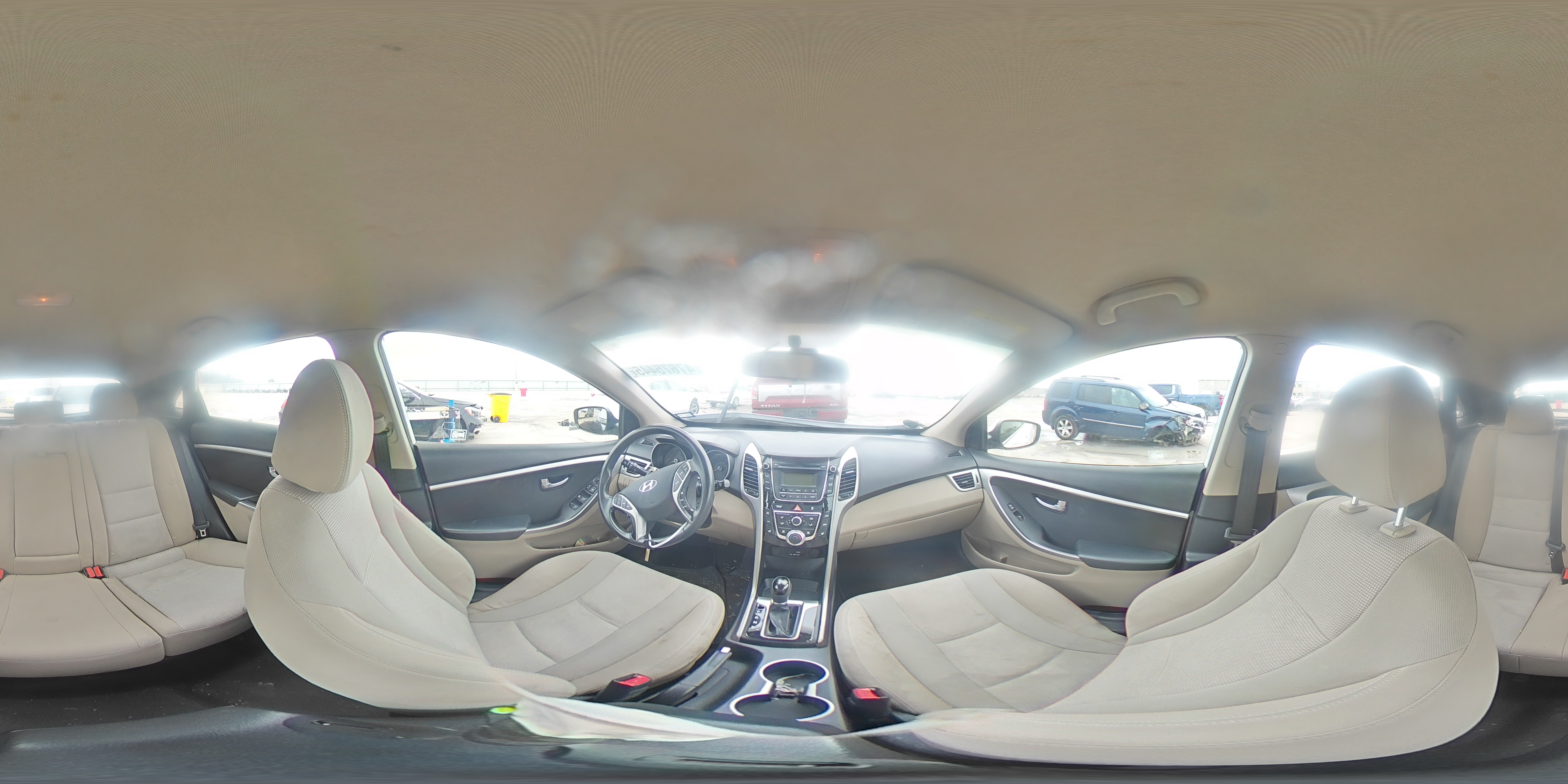 2015 Hyundai Elantra - Image 12