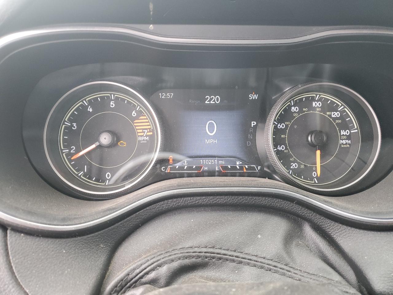2020 Jeep Grand Cherokee - Image 9