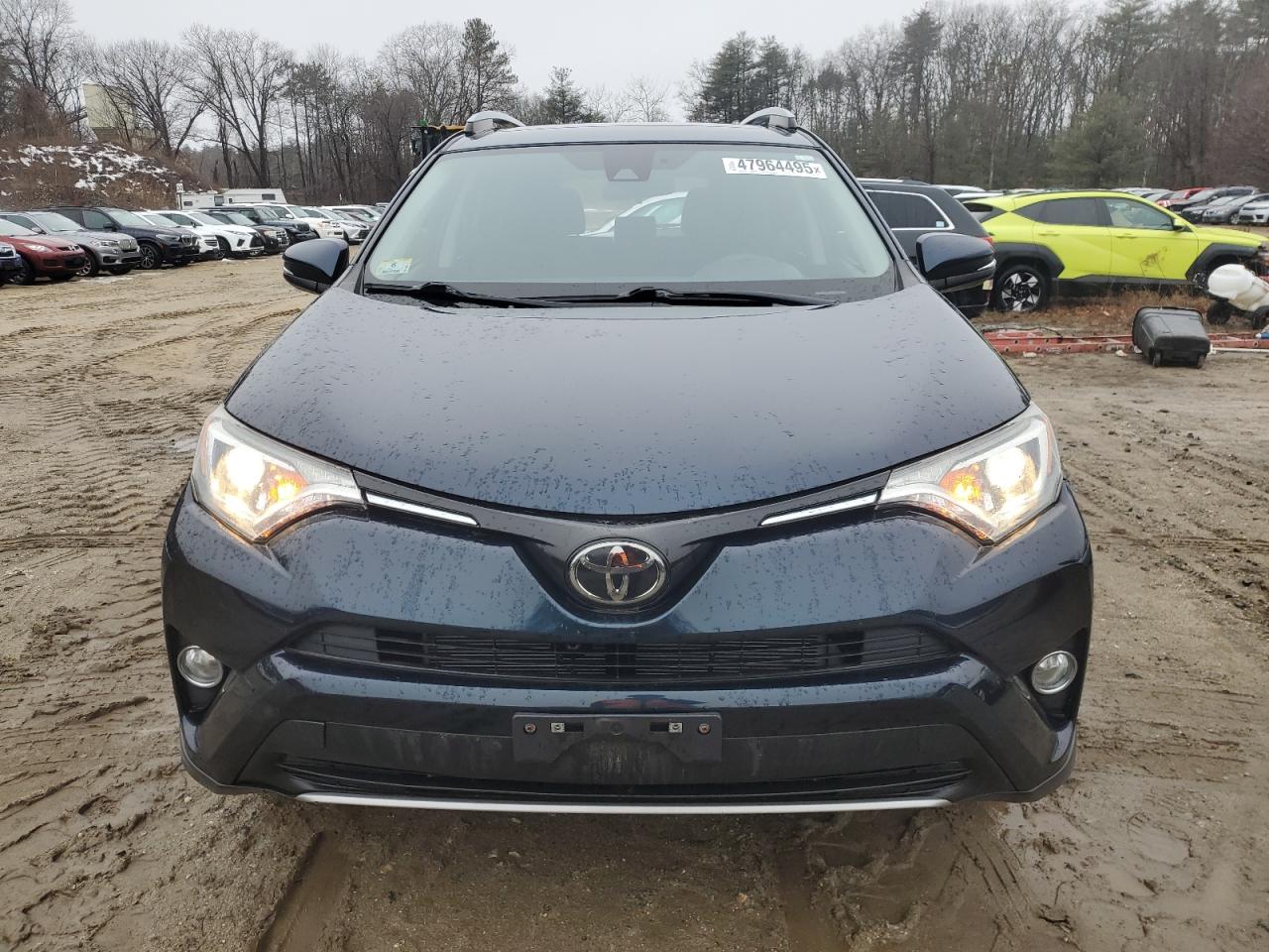 2018 Toyota RAV 4 - Image 5