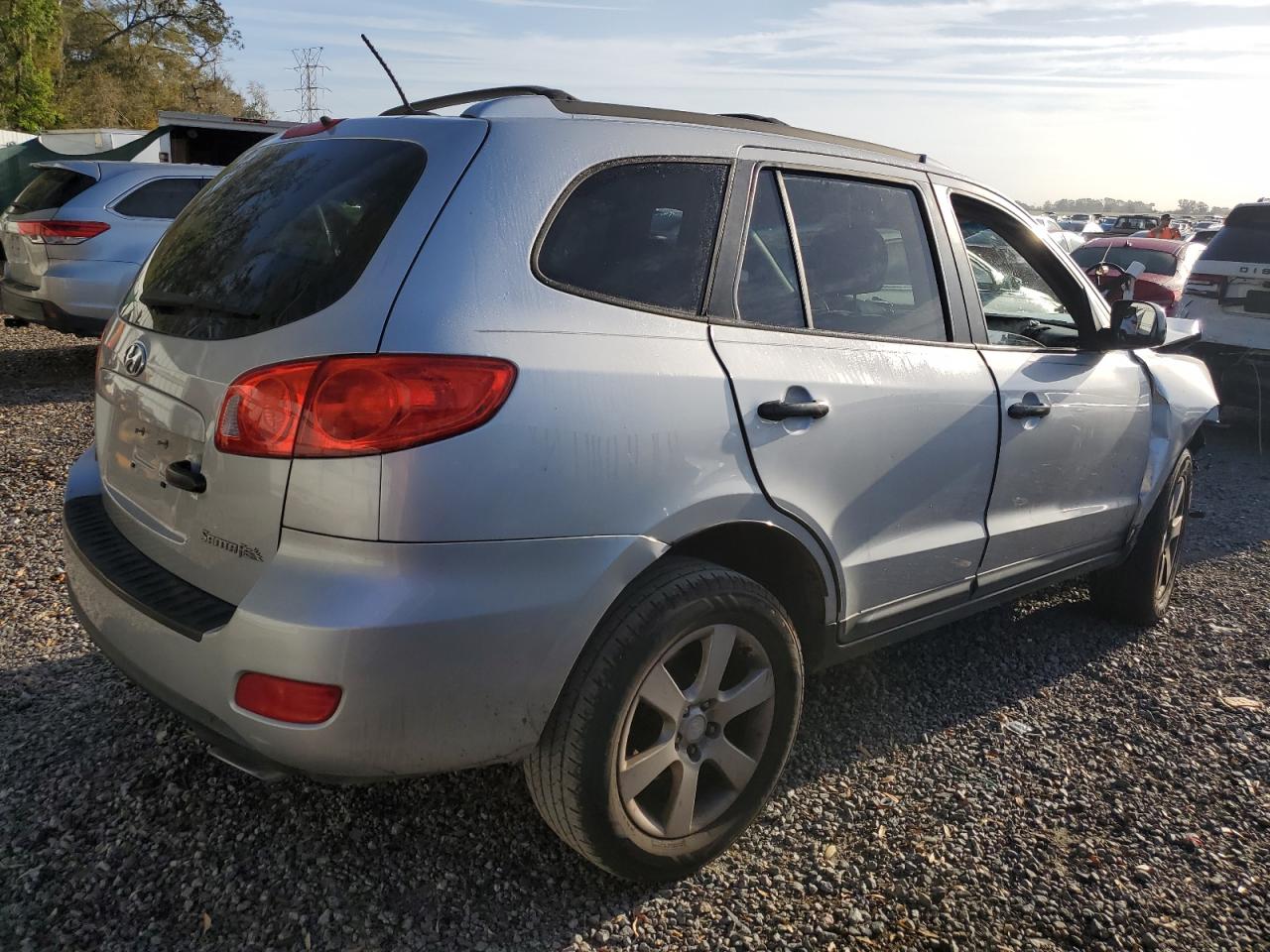 2009 Hyundai Santa Fe - Image 3