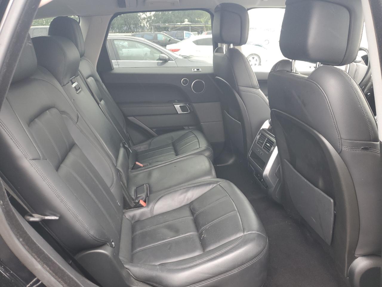 2019 Land Rover Range Rover - Image 11
