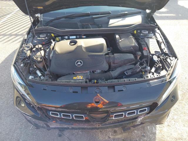 2019 MERCEDES BENZ GLA 180 UR
