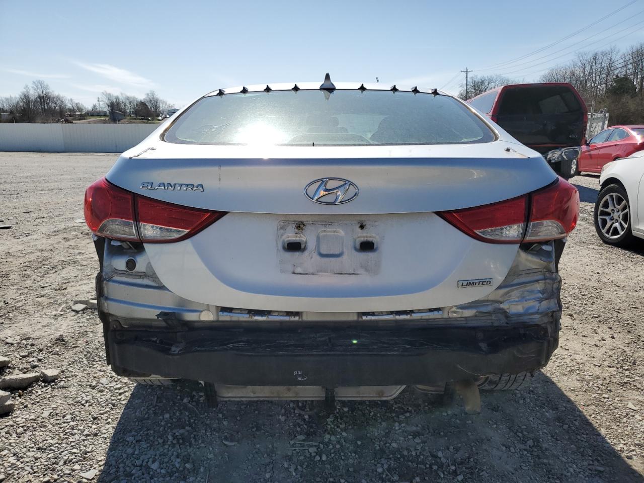 2012 Hyundai Elantra - Image 6