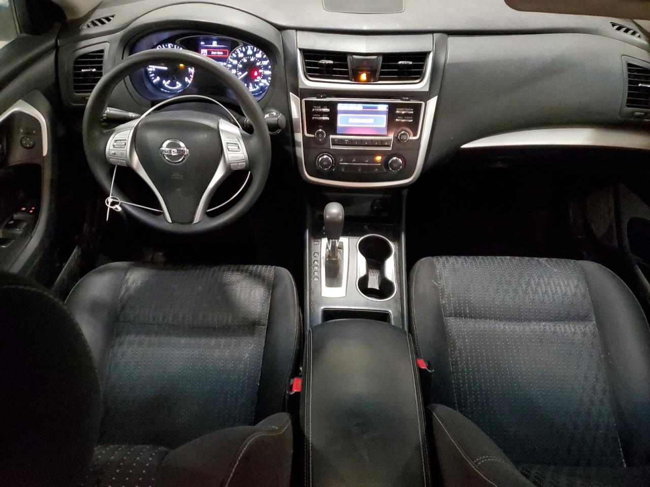 2016 Nissan Altima - Image 8