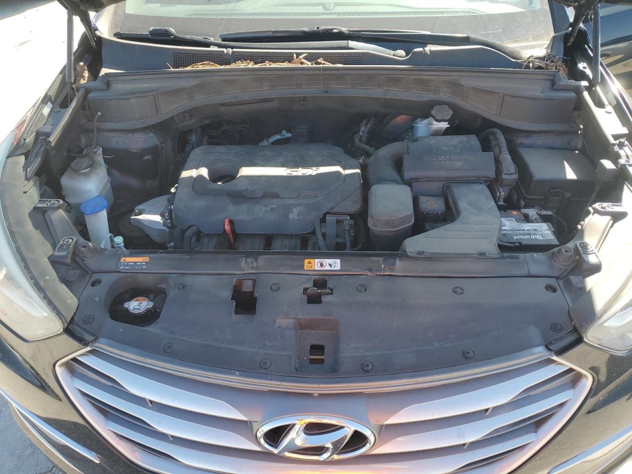 2017 Hyundai Santa Fe - Image 14