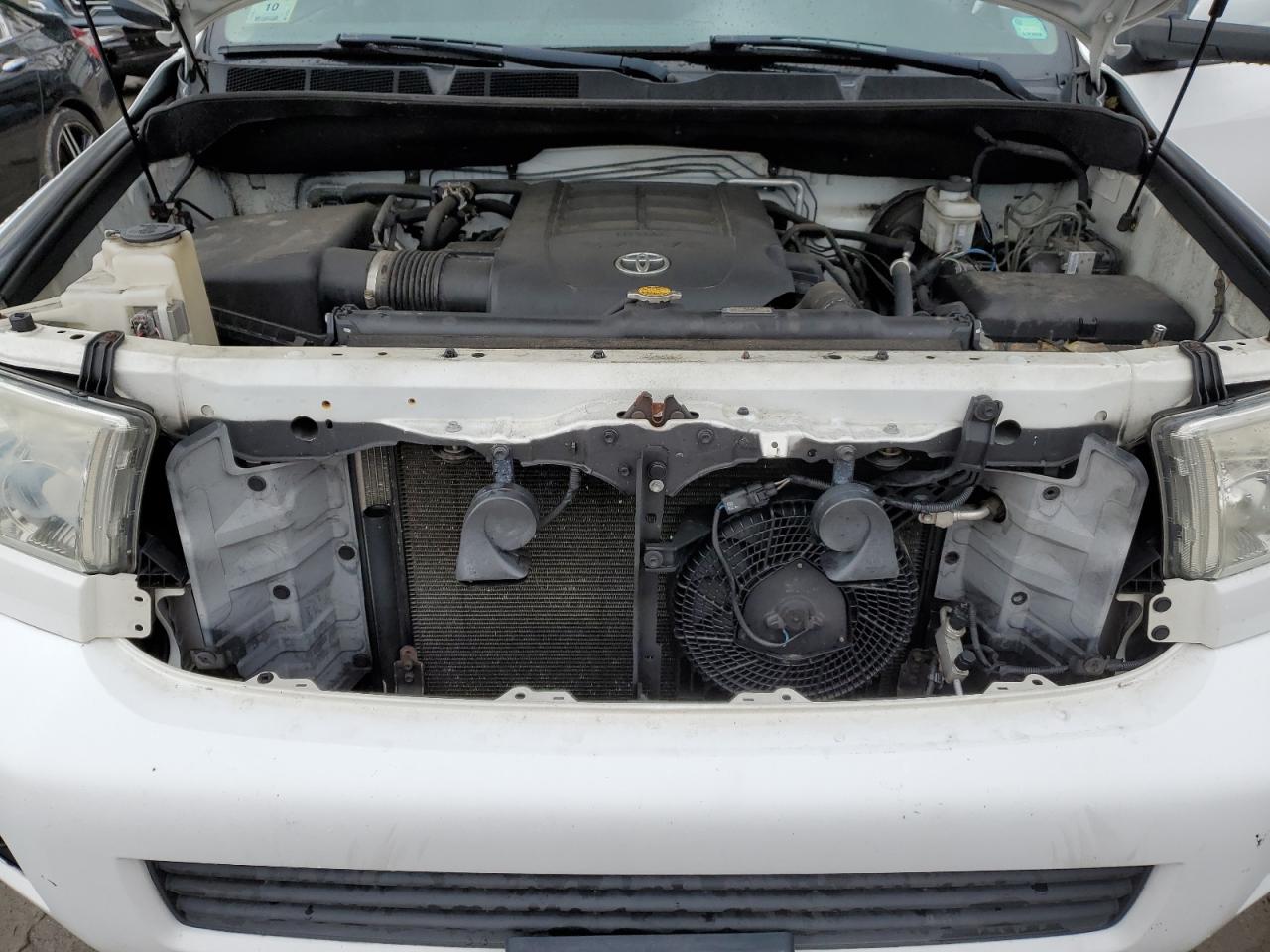 2012 Toyota Sequoia - Image 12