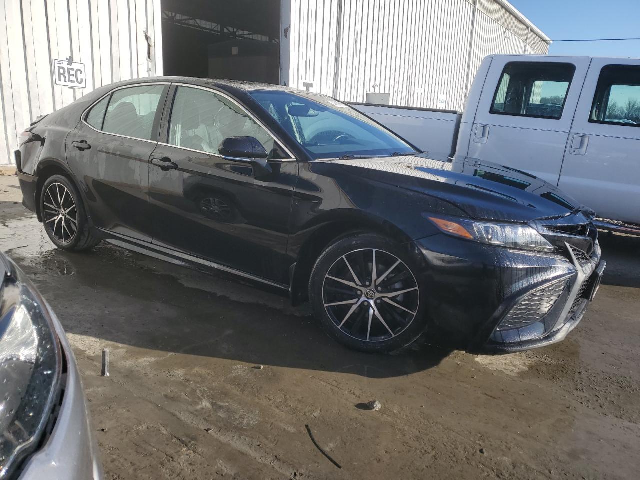 2023 Toyota Camry - Image 4