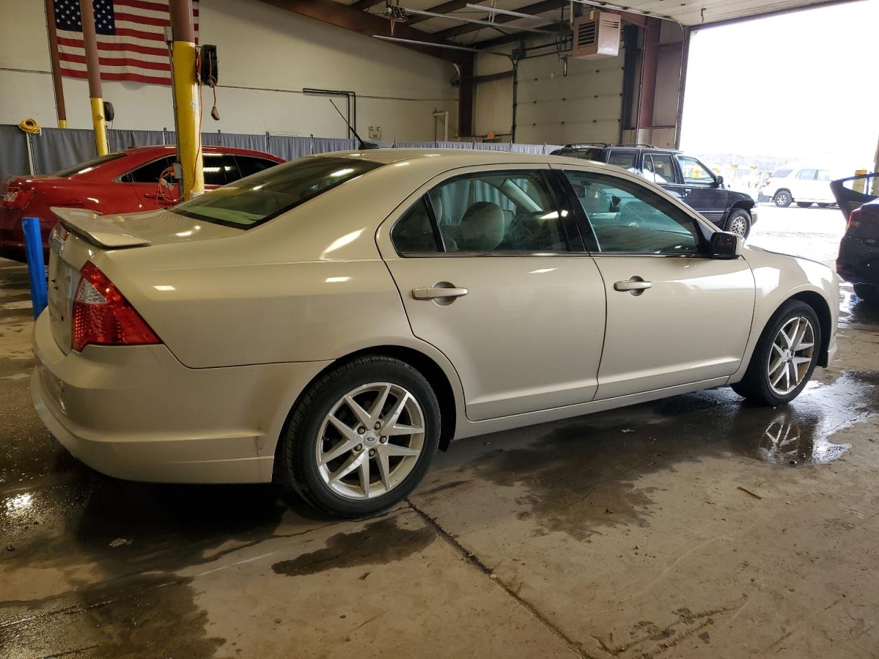 2010 Ford Fusion - Image 3