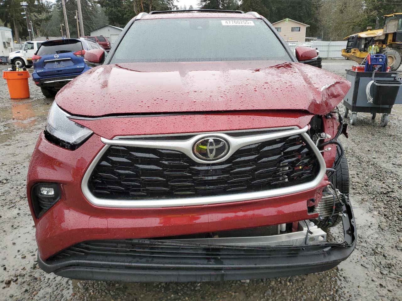 2022 Toyota Highlander - Image 5