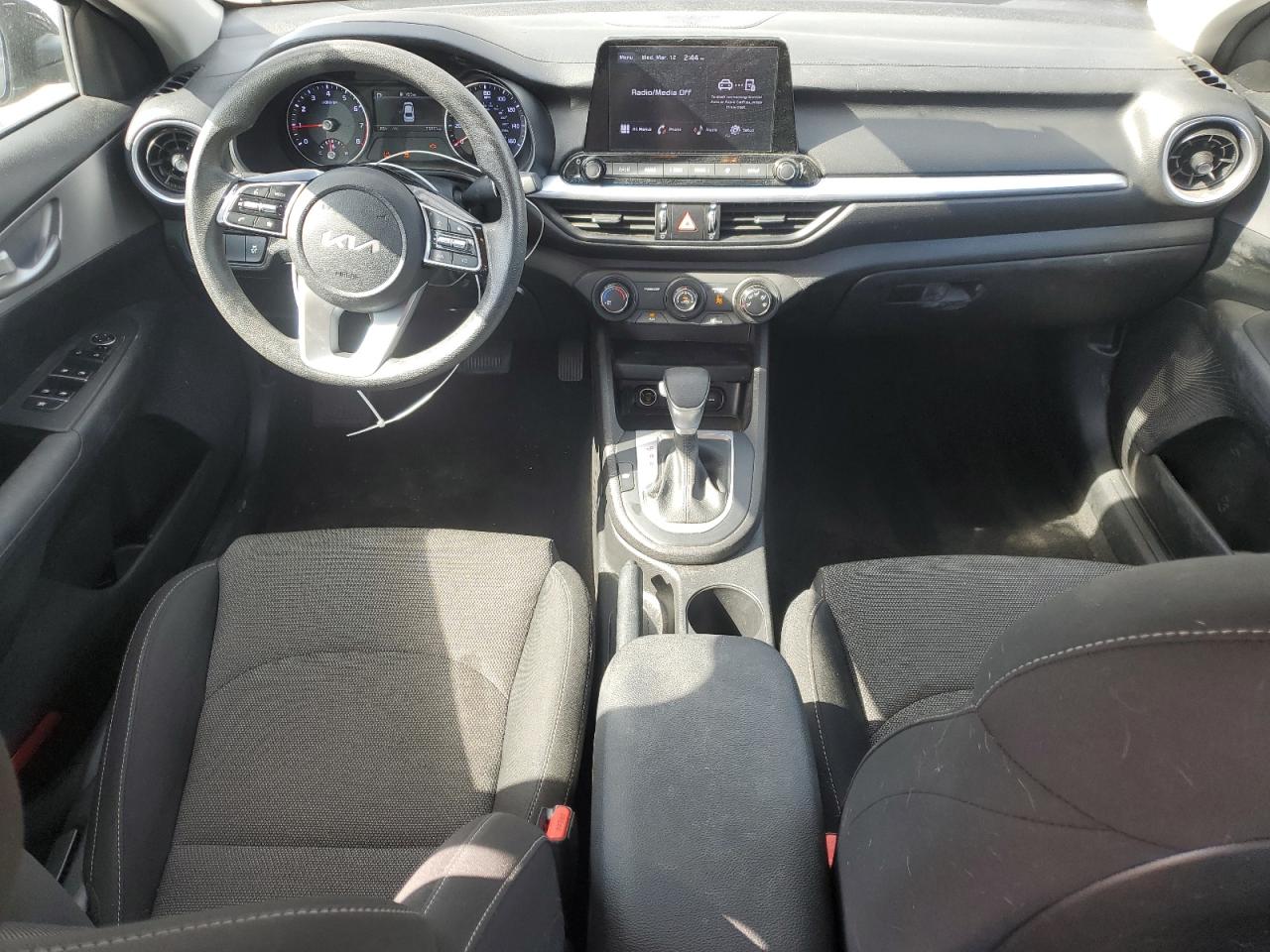 2023 Kia Forte - Image 8