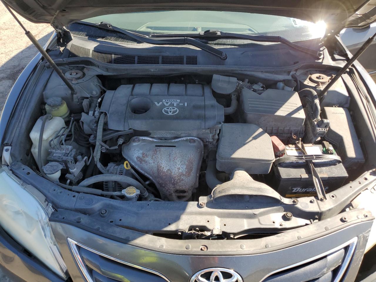2010 Toyota Camry - Image 11