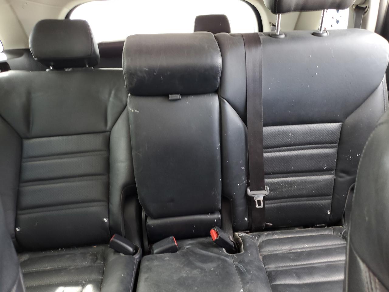 2016 Kia Sorento - Image 10