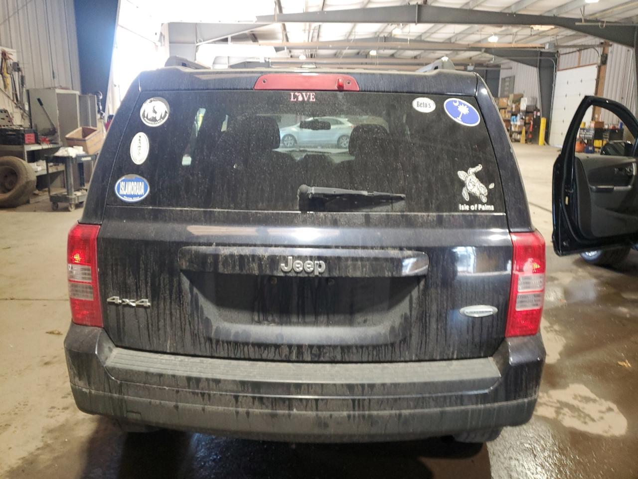 2011 Jeep Liberty (Patriot) - Image 6