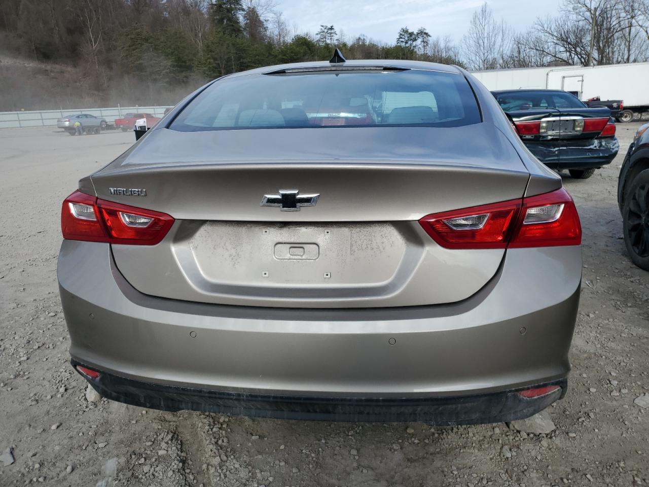 2022 Chevrolet Malibu - Image 6