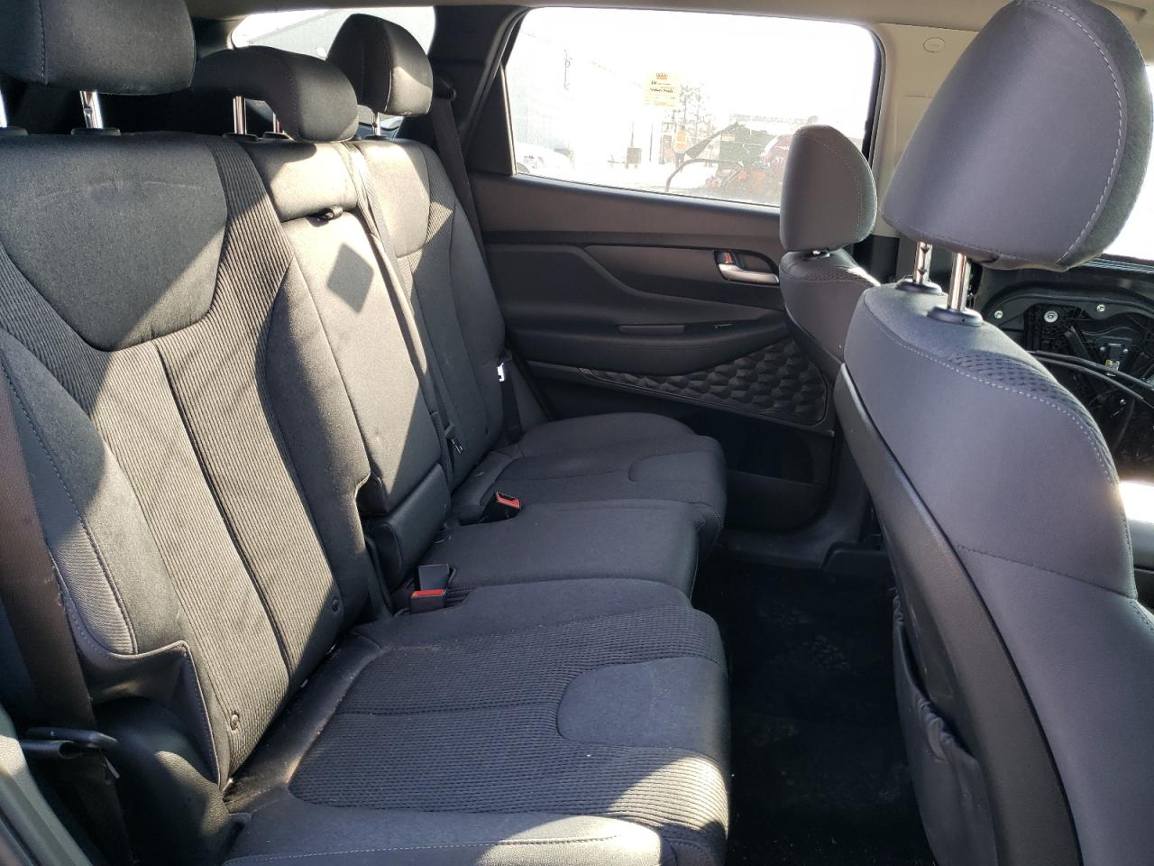 2021 Hyundai Santa Fe - Image 11