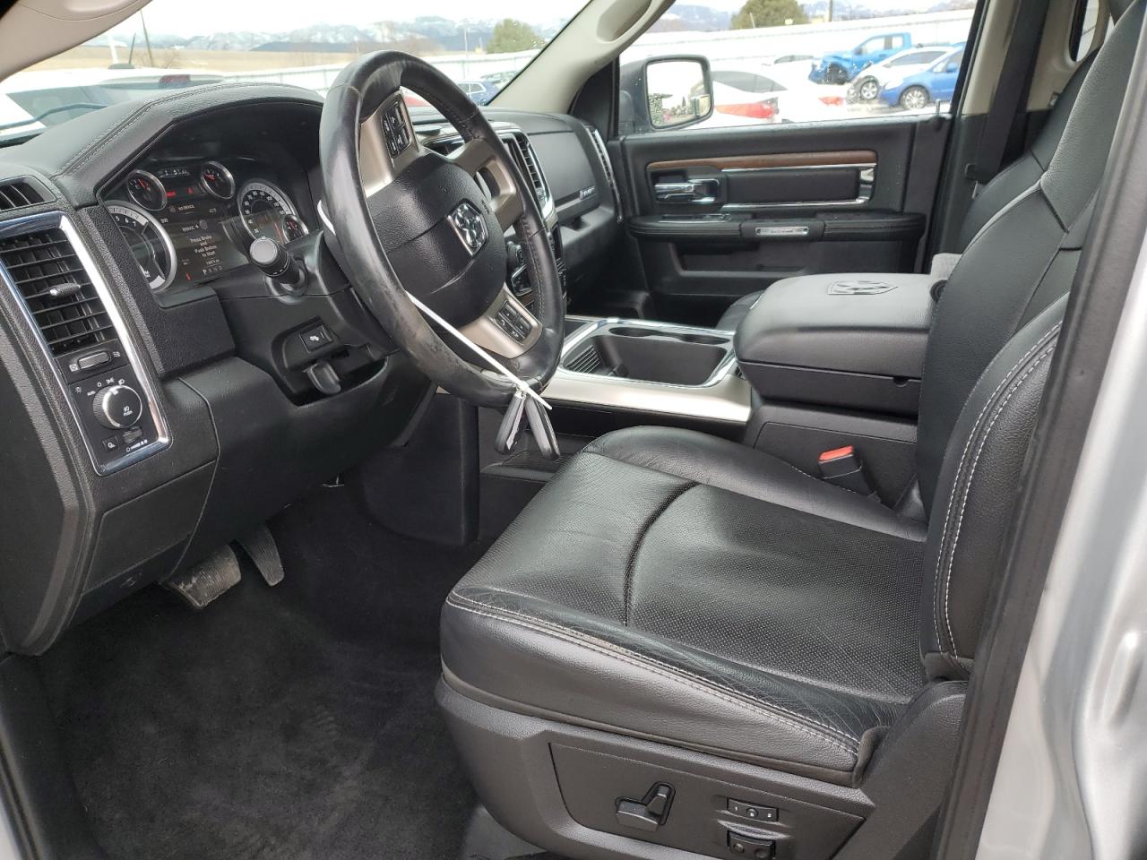 2015 RAM 1500 - Image 7