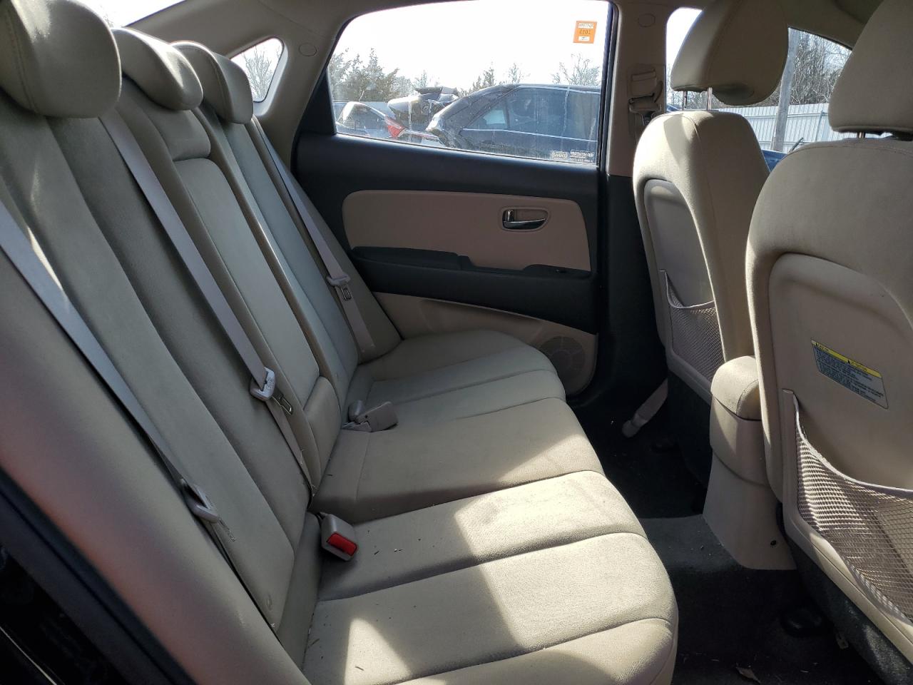 2010 Hyundai Elantra - Image 10