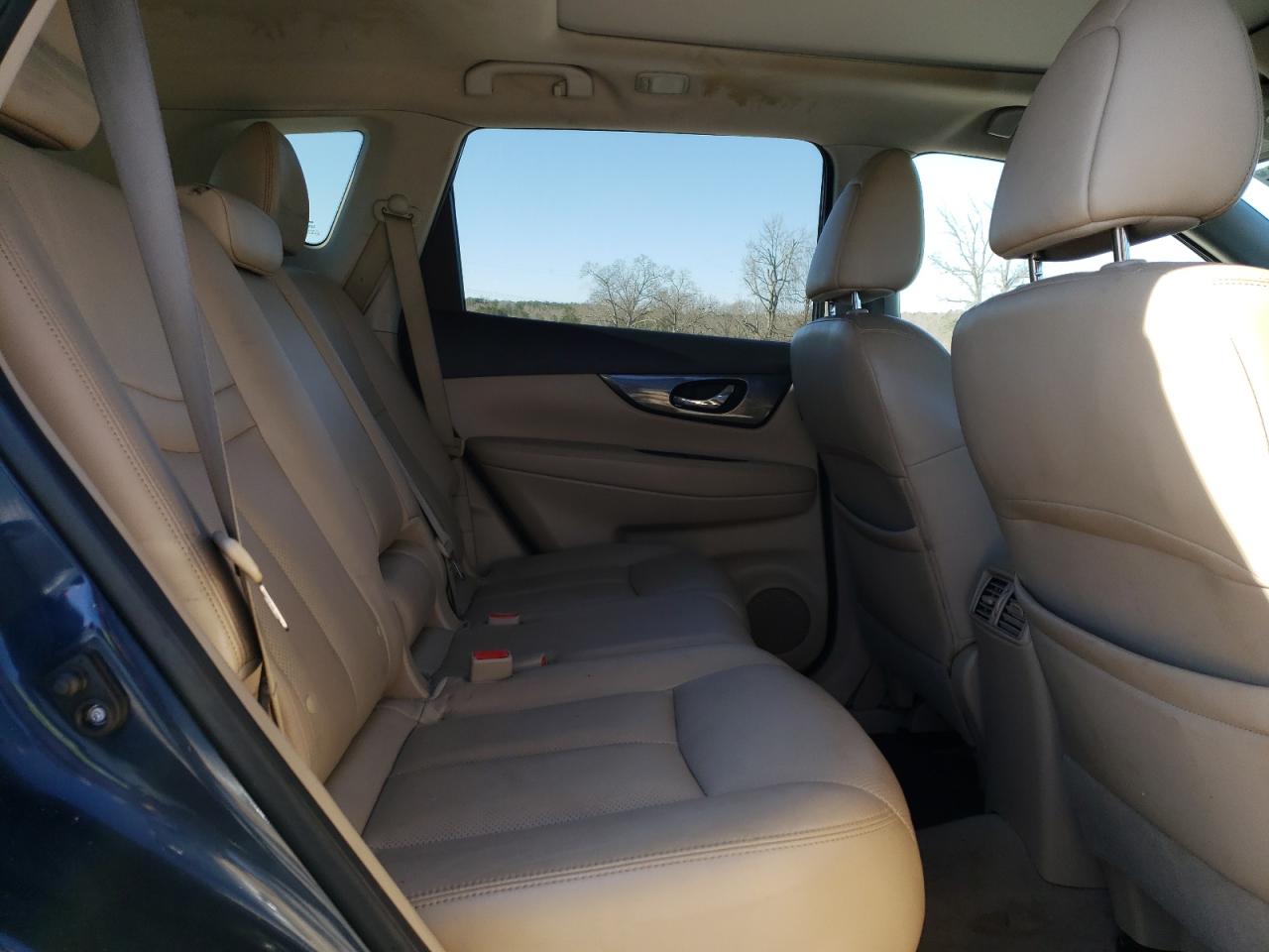 2015 Nissan Rogue - Image 11