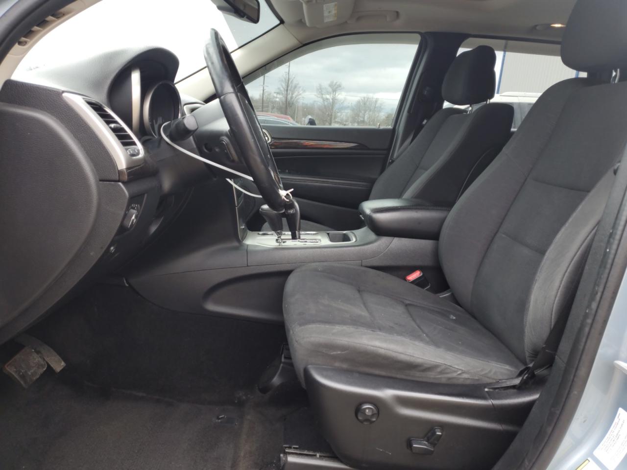 2012 Jeep Grand Cherokee - Image 7