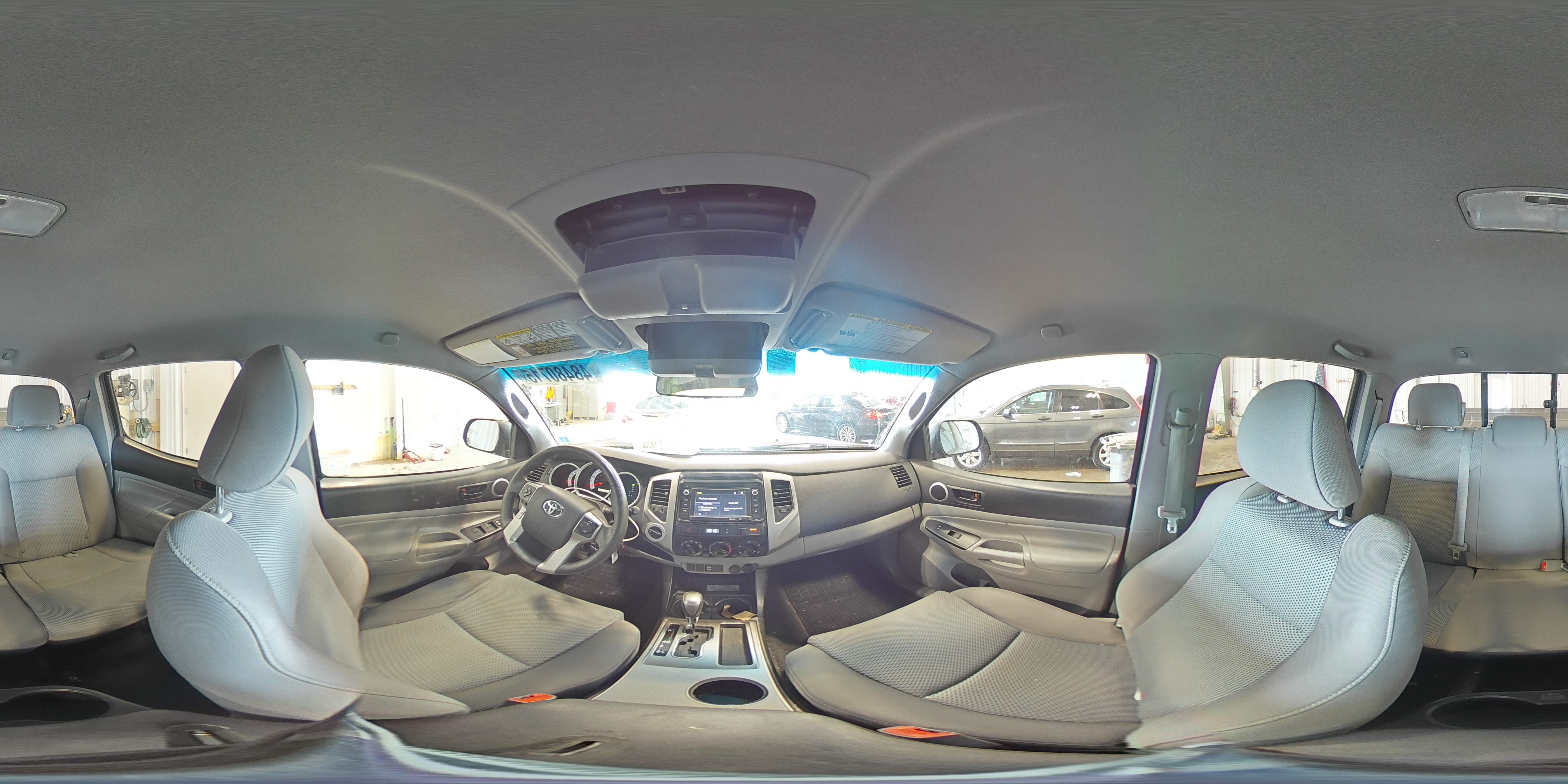 2014 Toyota Tacoma - Image 14