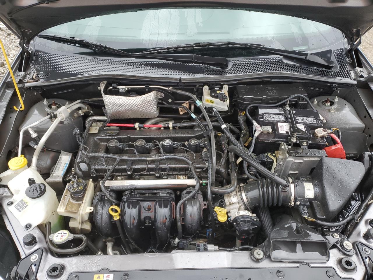 2010 Ford Focus - Image 11
