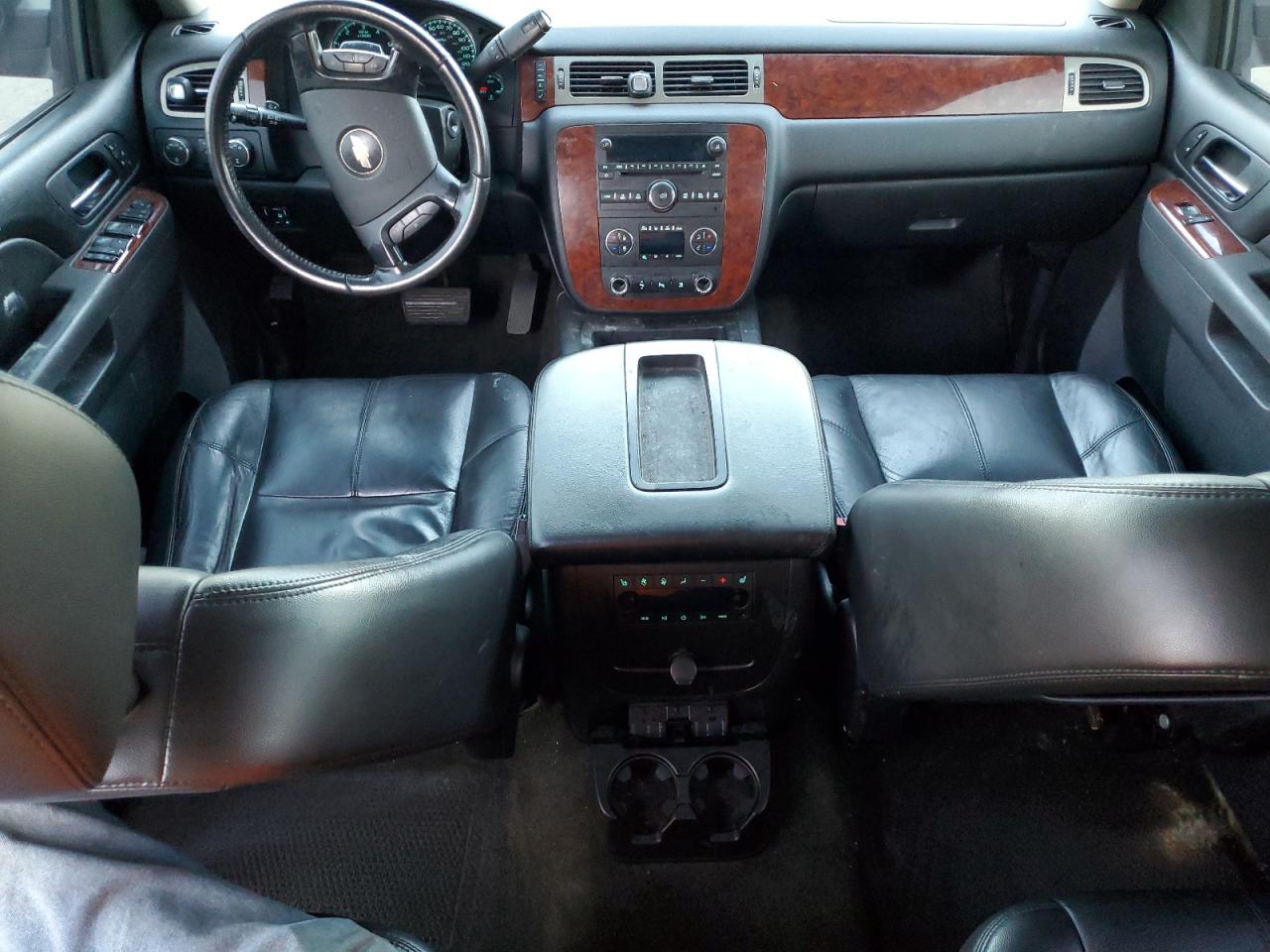 2010 Chevrolet Tahoe - Image 8