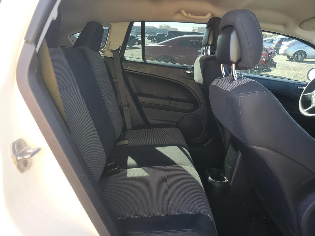 2010 Dodge Caliber - Image 11