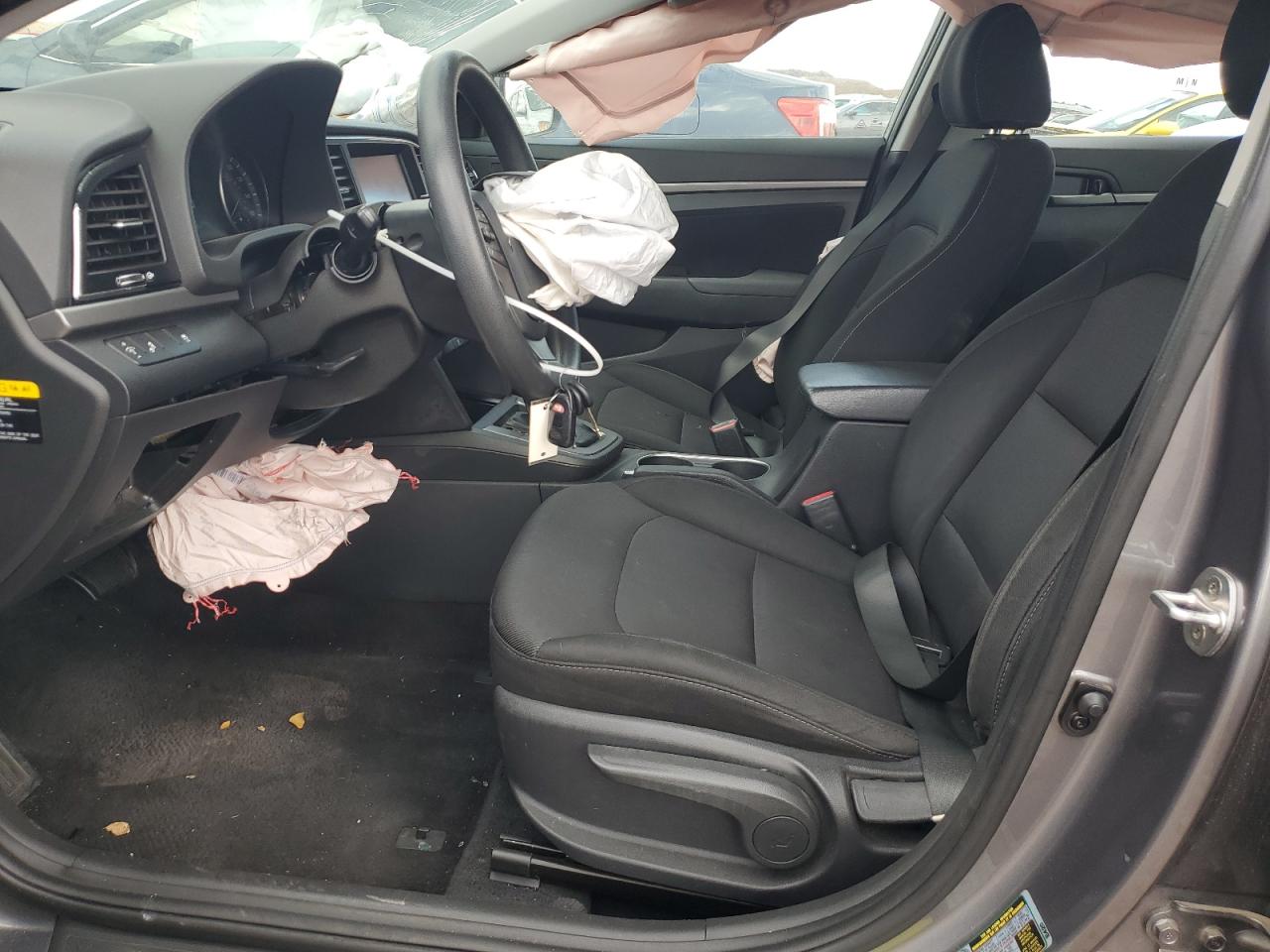2018 Hyundai Elantra - Image 7