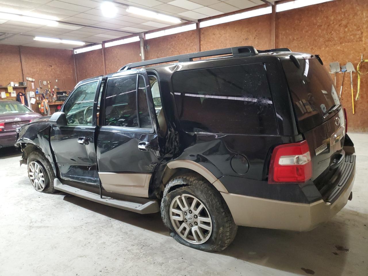 2014 Ford Expedition - Image 2