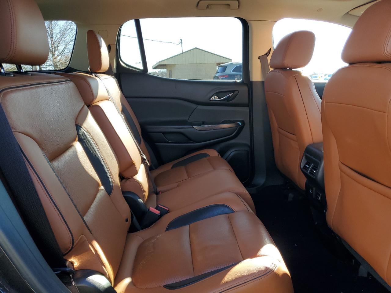 2017 GMC Acadia - Image 11