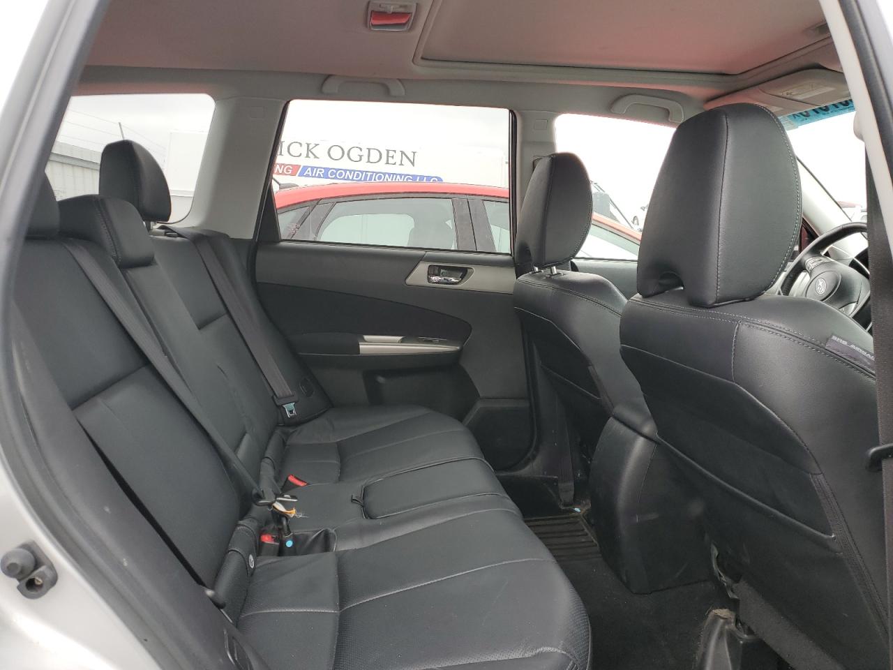 2010 Subaru Forester - Image 11