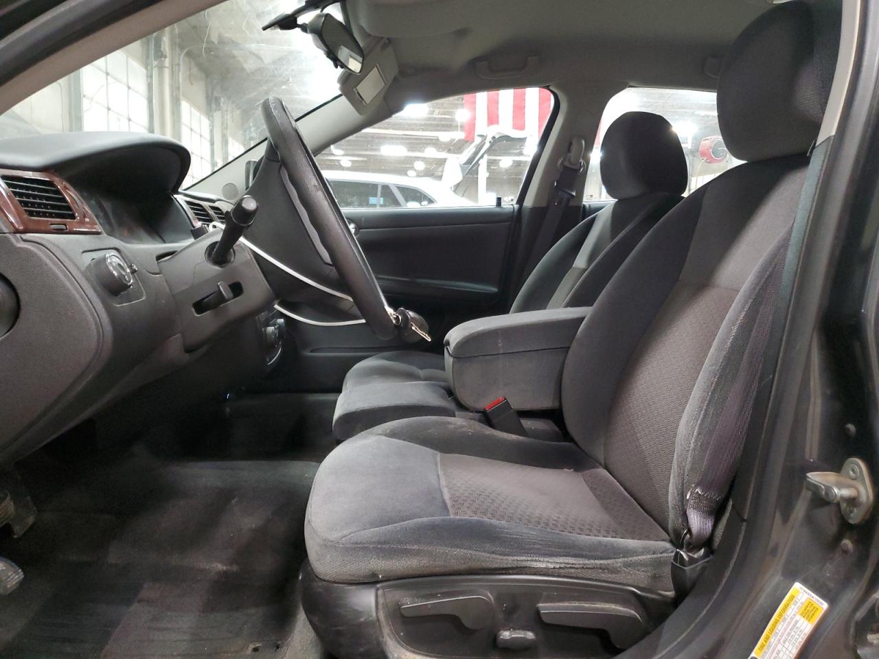 2010 Chevrolet Impala - Image 7