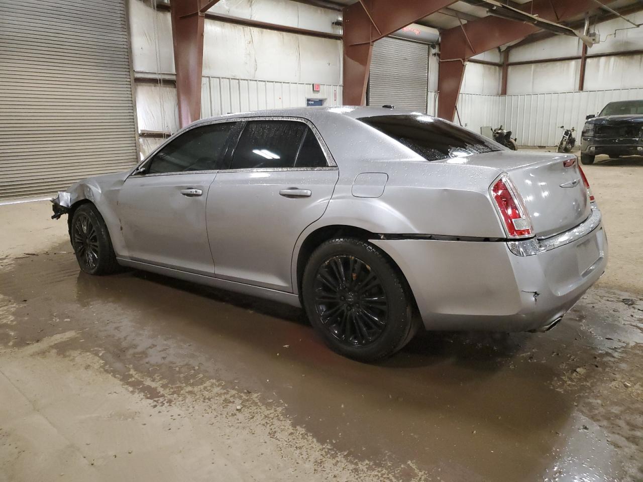 2013 Chrysler 300 - Image 2