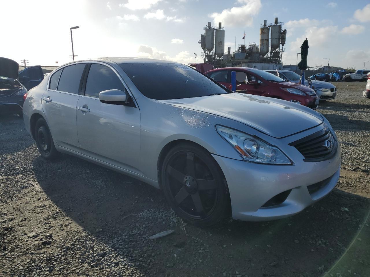 2010 Infiniti G - Image 4