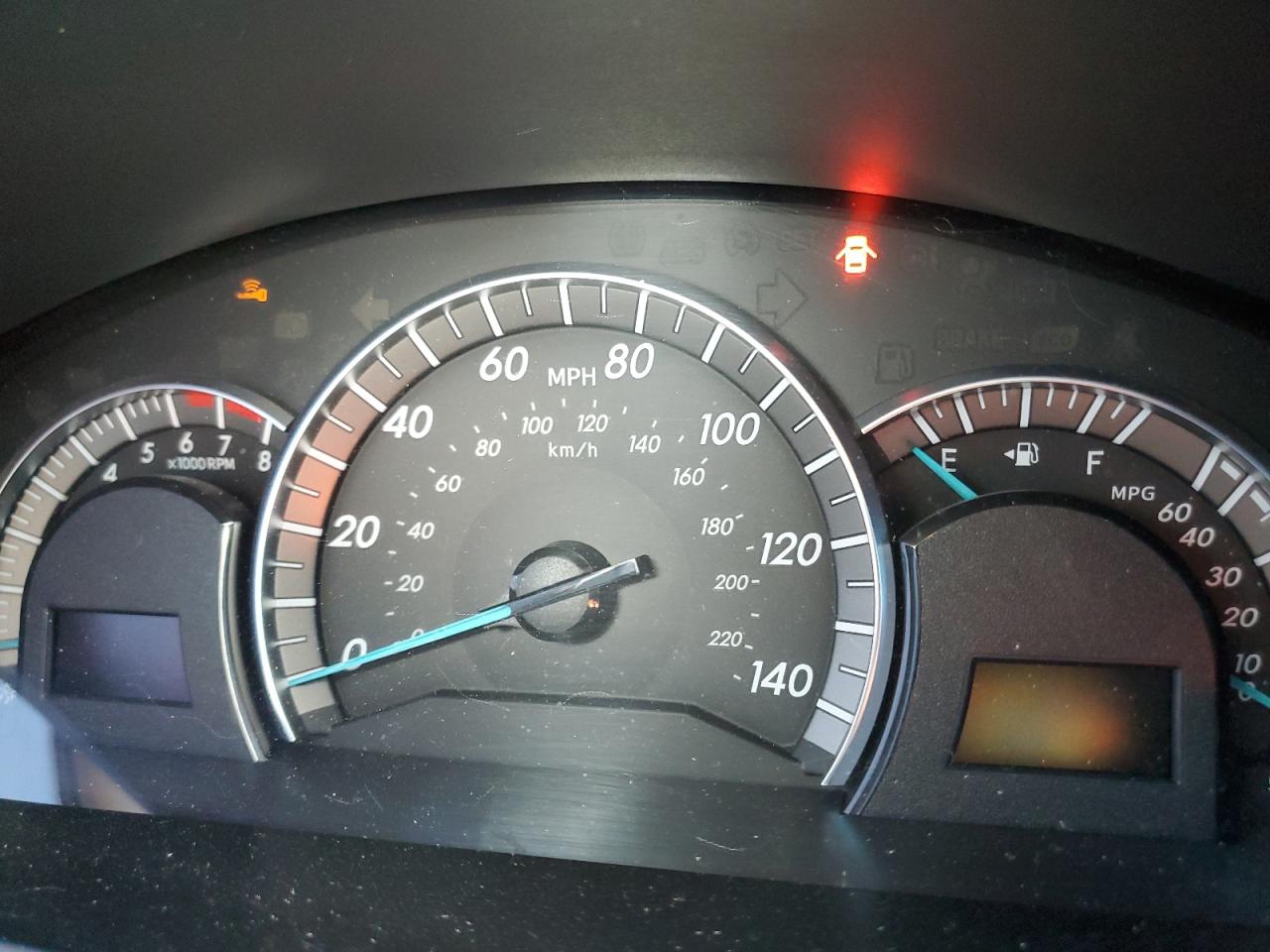 2012 Toyota Camry - Image 10