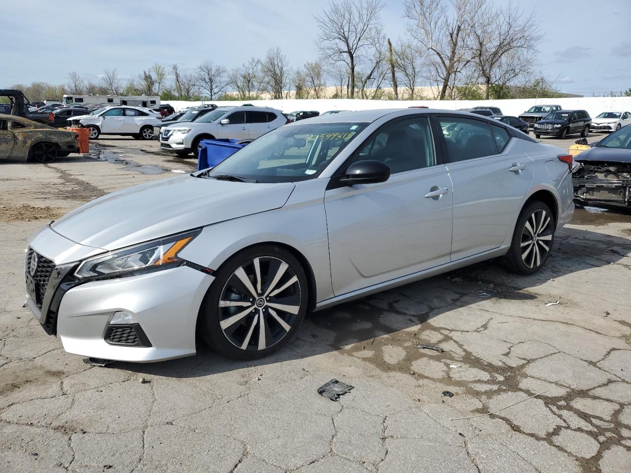 2021 Nissan Altima Sr for Sale in Bridgeton, MO - Undercarriage