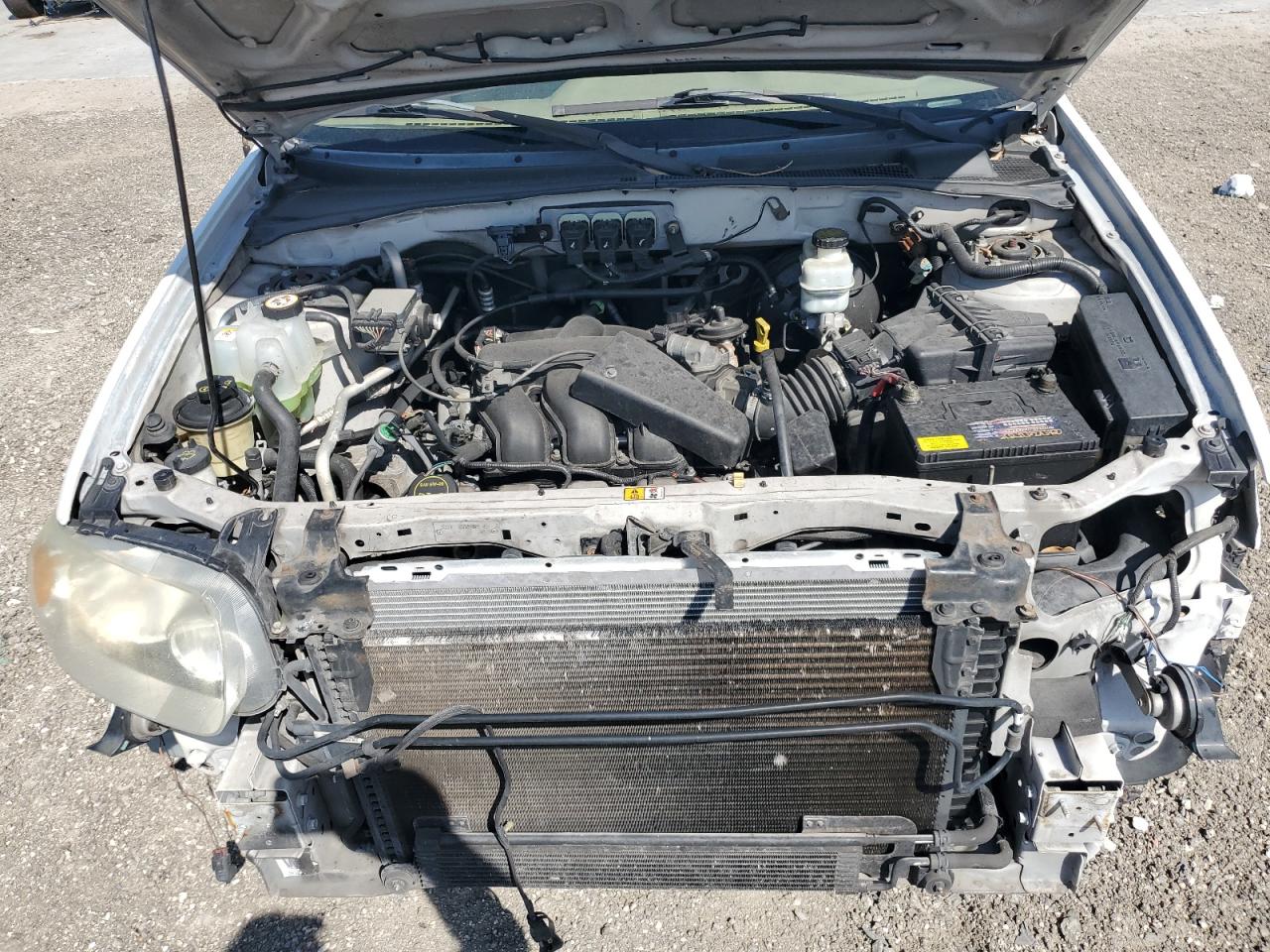 2006 Ford Escape - Image 12