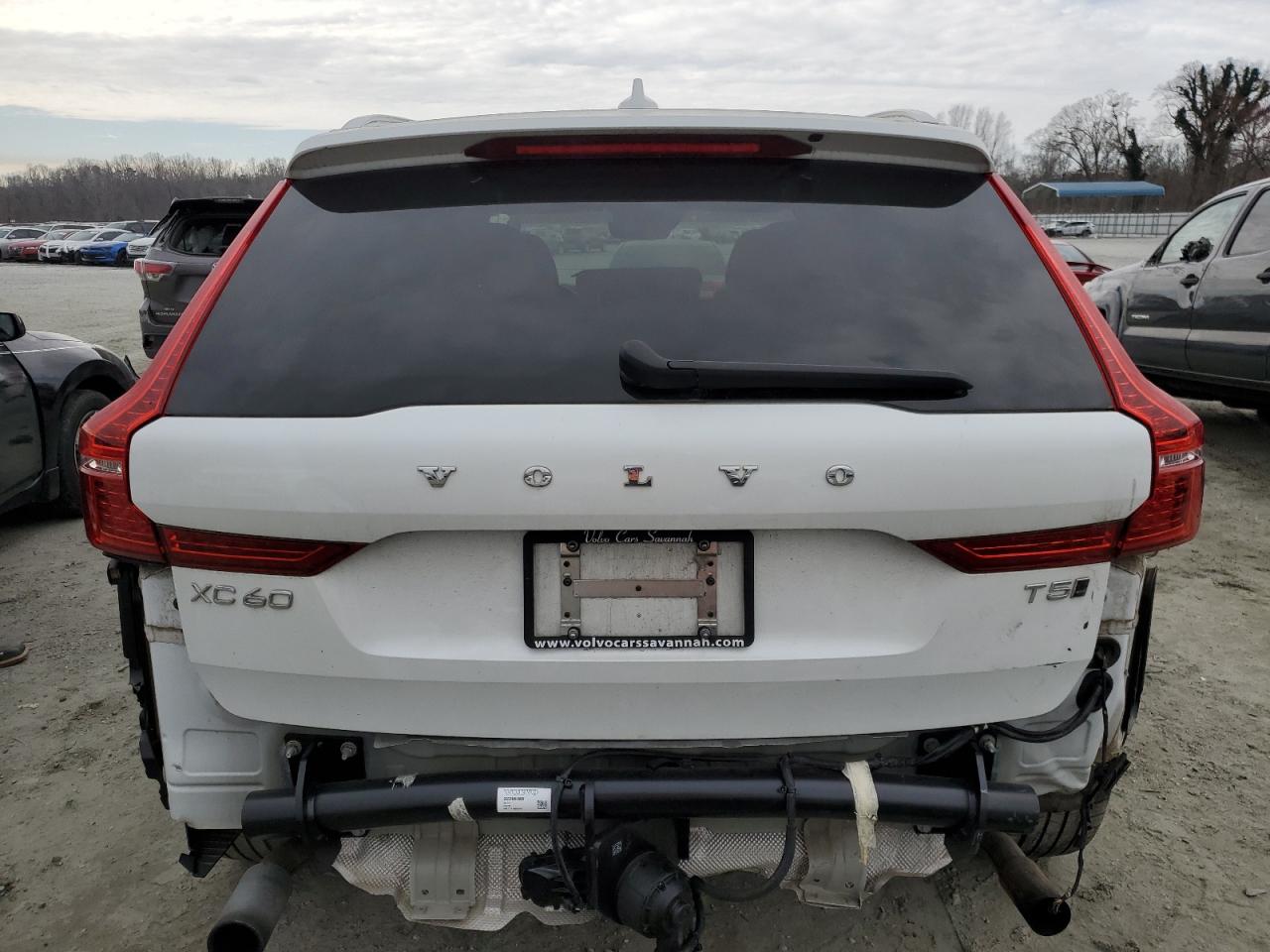 2020 Volvo XC60 - Image 6