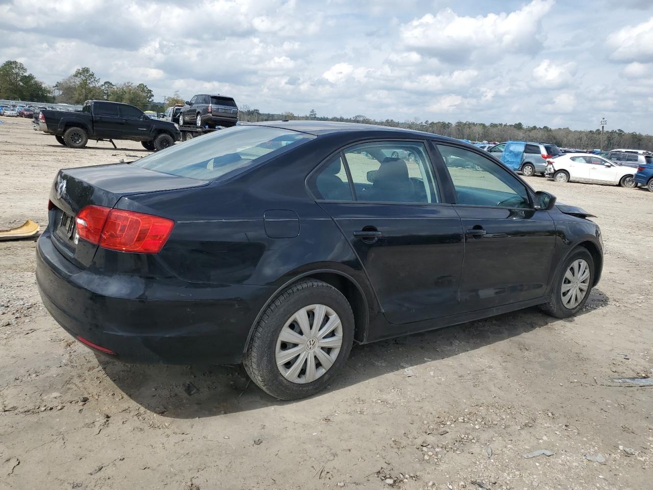 2014 Volkswagen Jetta - Image 3