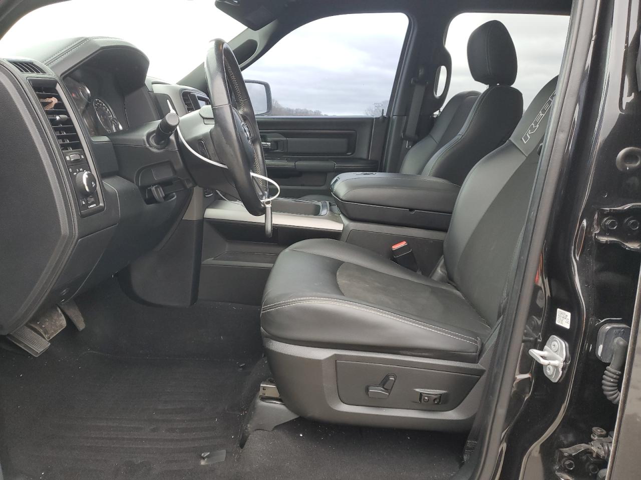 2018 RAM 1500 - Image 7