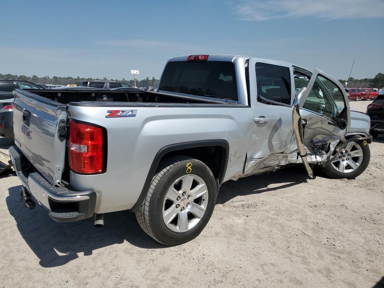 2017 GMC Sierra - Image 3
