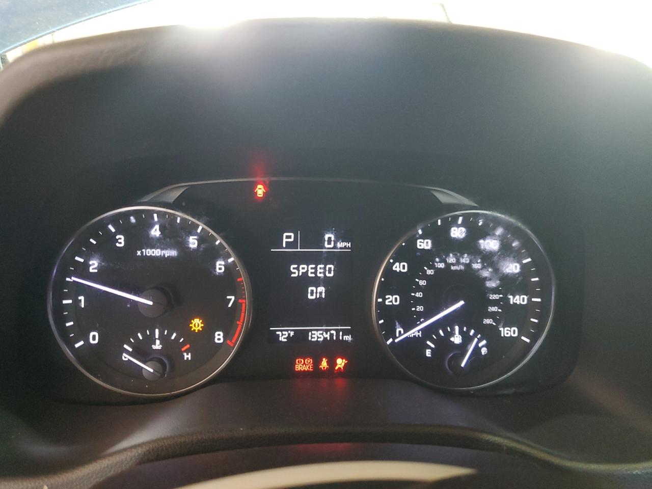 2017 Hyundai Elantra - Image 9