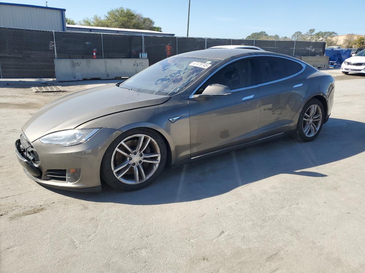 2015 Tesla Model S 85 na sprzedaż w Orlando, FL - Minor Dent/Scratches
