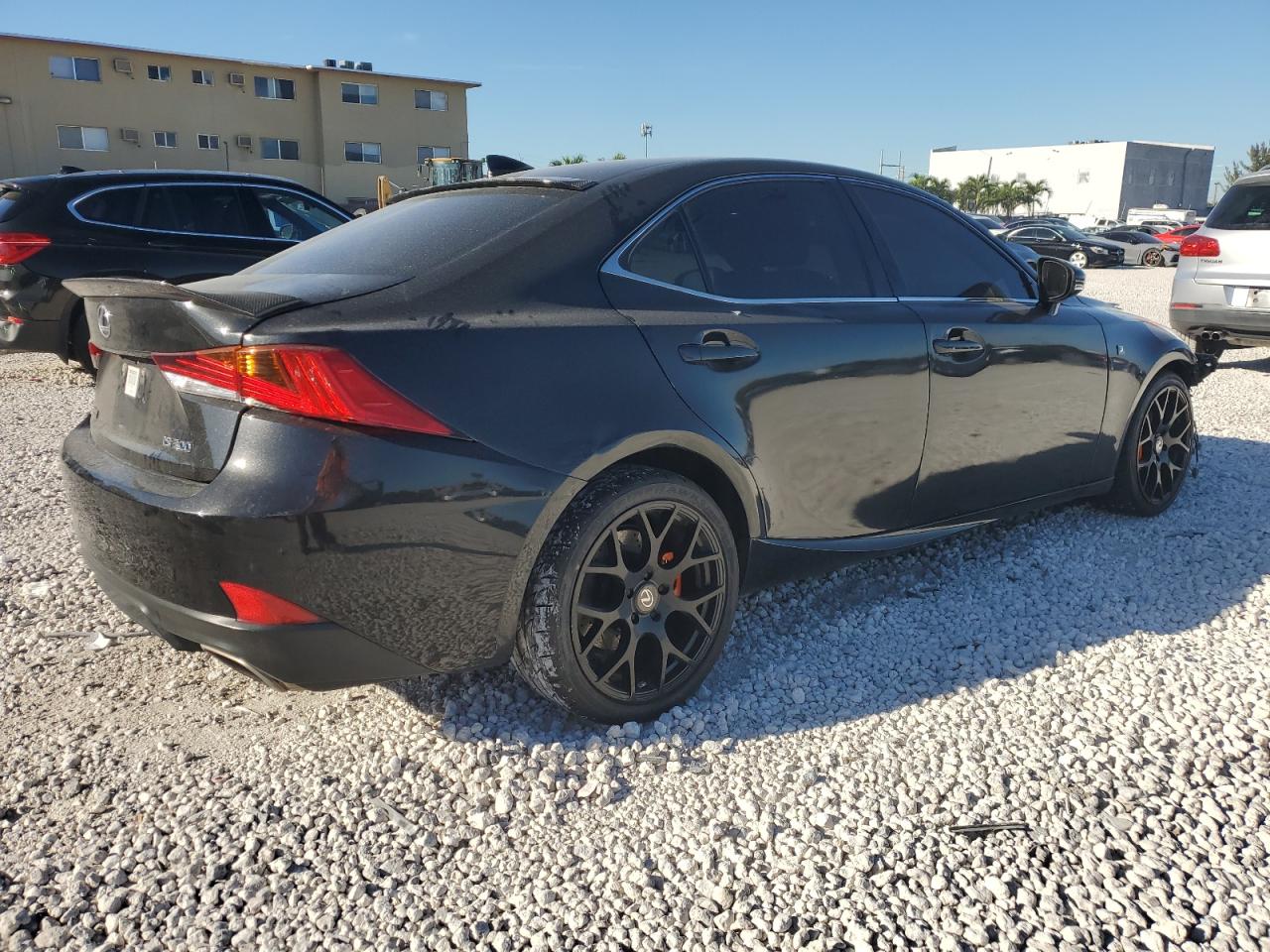 2018 Lexus IS - Image 3