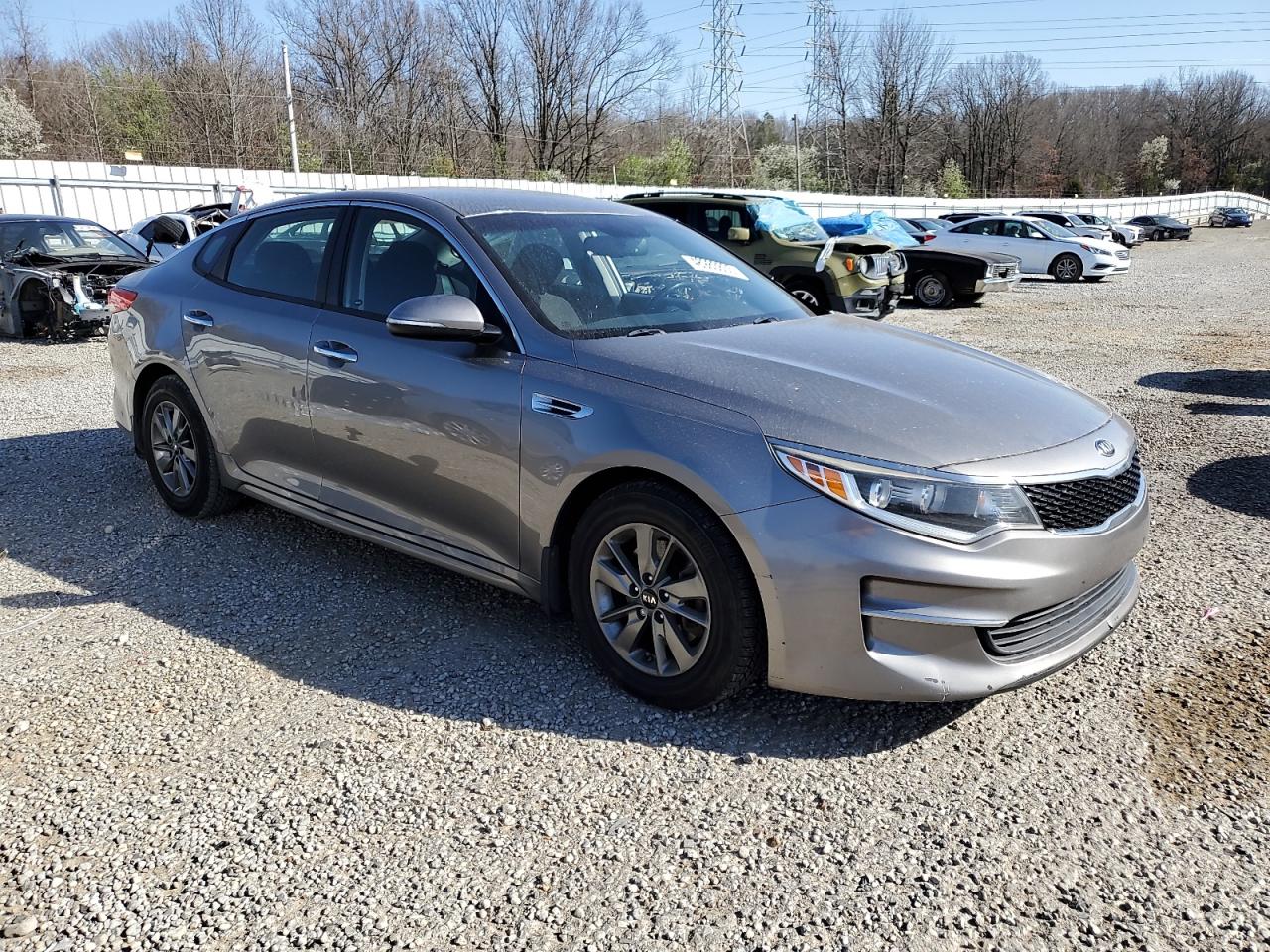 2016 Kia Optima - Image 4