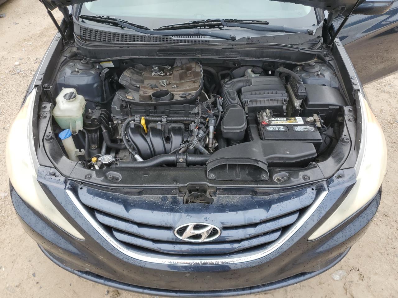 2011 Hyundai Sonata - Image 11