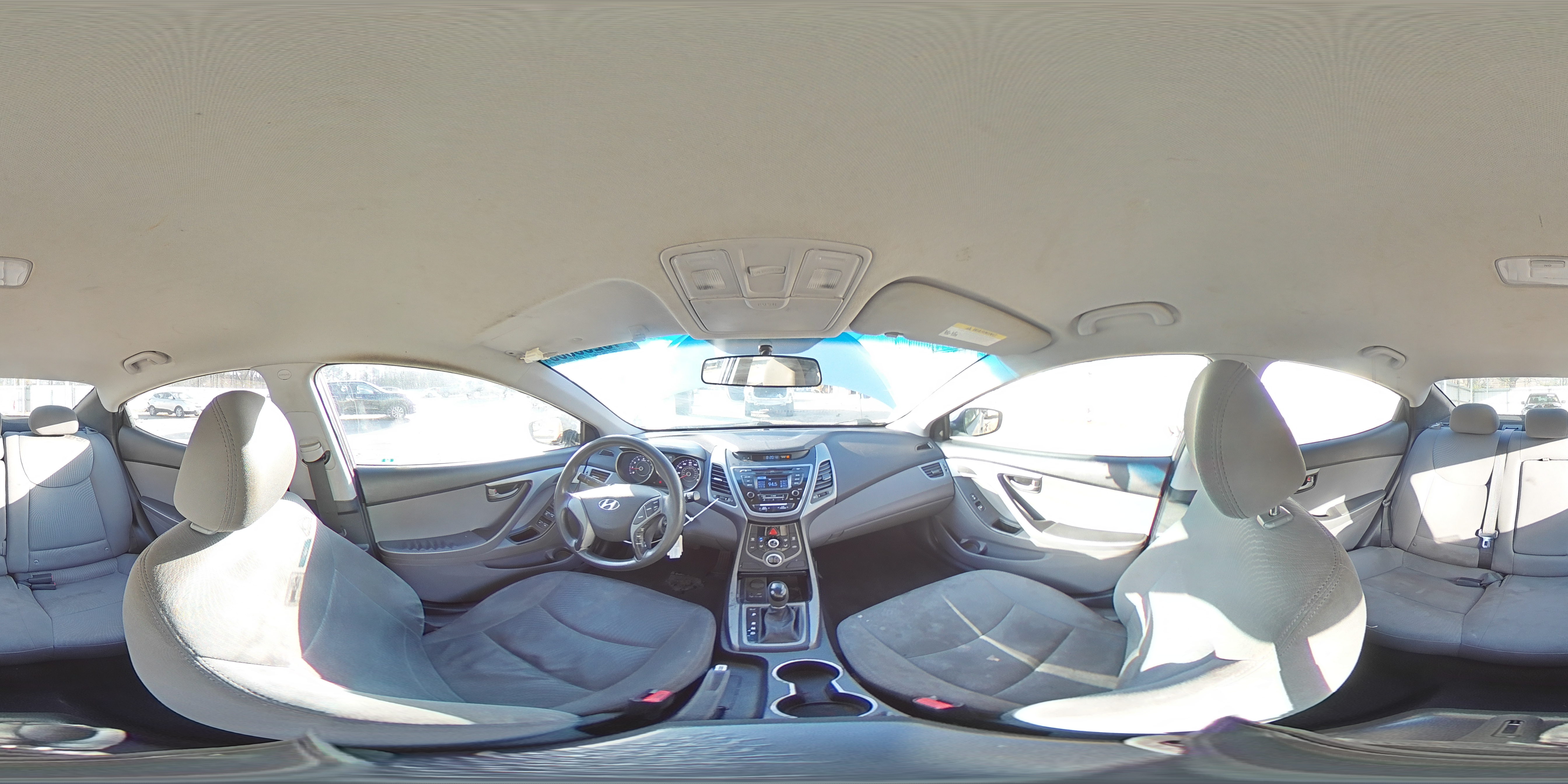 2015 Hyundai Elantra - Image 14