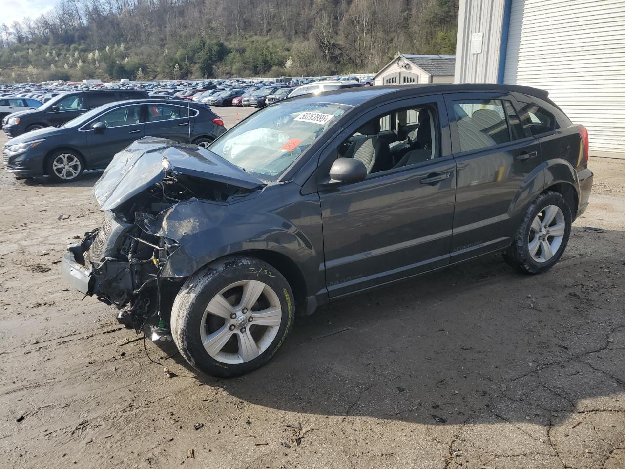 2011 Dodge Caliber Mainstreet продається в Hurricane, WV - Front End