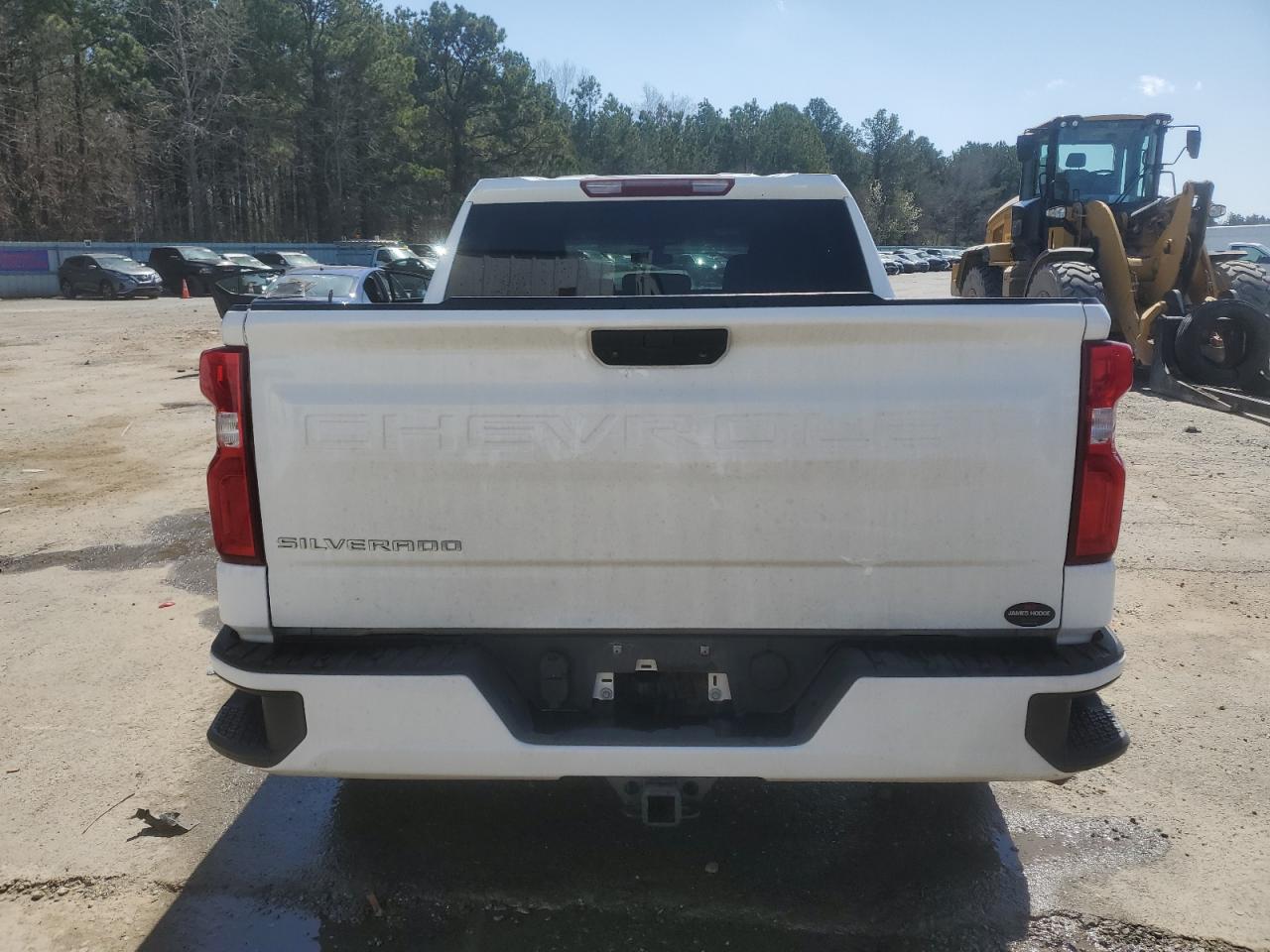2020 Chevrolet Silverado - Image 6