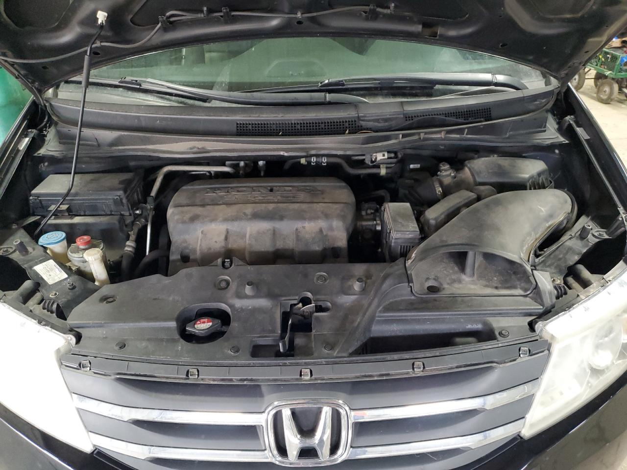 2011 Honda Odyssey - Image 12